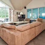 Prázdninový dům Six-bedroom In Blåvand