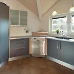 Prázdninový dům Six-bedroom In *