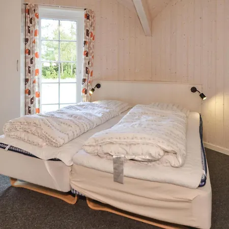Ferienhaus Fantastisches Haus Mit 6 Schlafzimmern In *